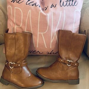 Children’s Place boots